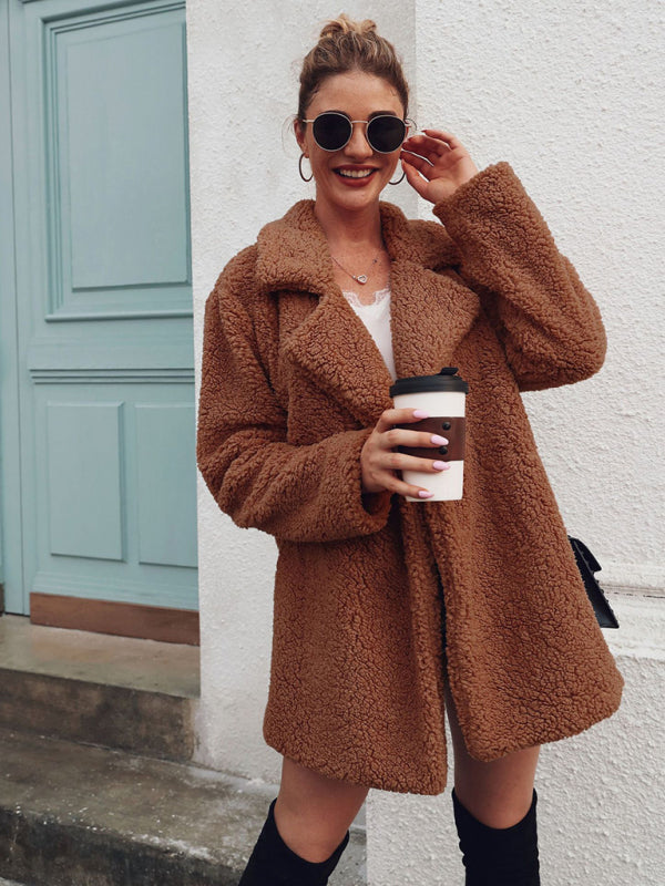 Women’s Oversized Minimalist Sherpa Coat With Folded Collar - THE QUEEN RUNWAY