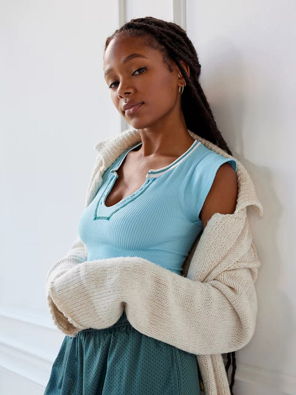 Women's V-neckline Cropped Baby Tee - THE QUEEN RUNWAY
