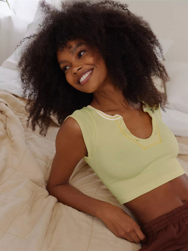 Women's V-neckline Cropped Baby Tee - THE QUEEN RUNWAY
